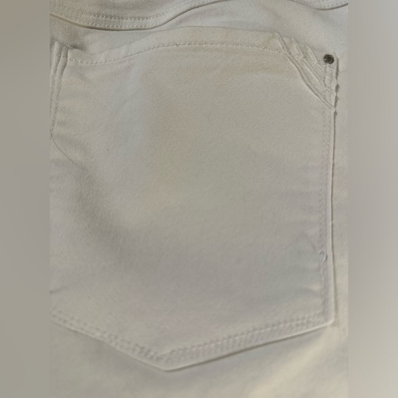Intro Love The Fit Capri Pants-14-White, Excellent Condition - Picture 2 of 3